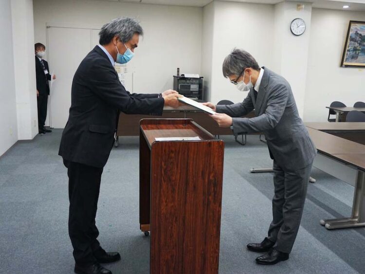学位取得のお知らせ